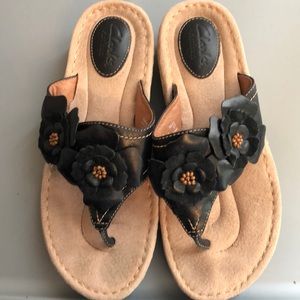 Clark’s Artisan low platform sandles 7 1/2 m